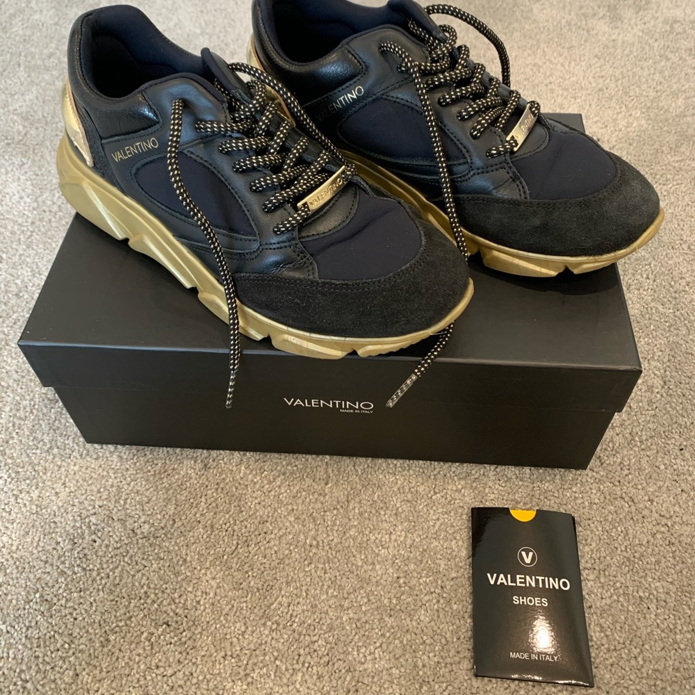 Valentino Sneakers size 8